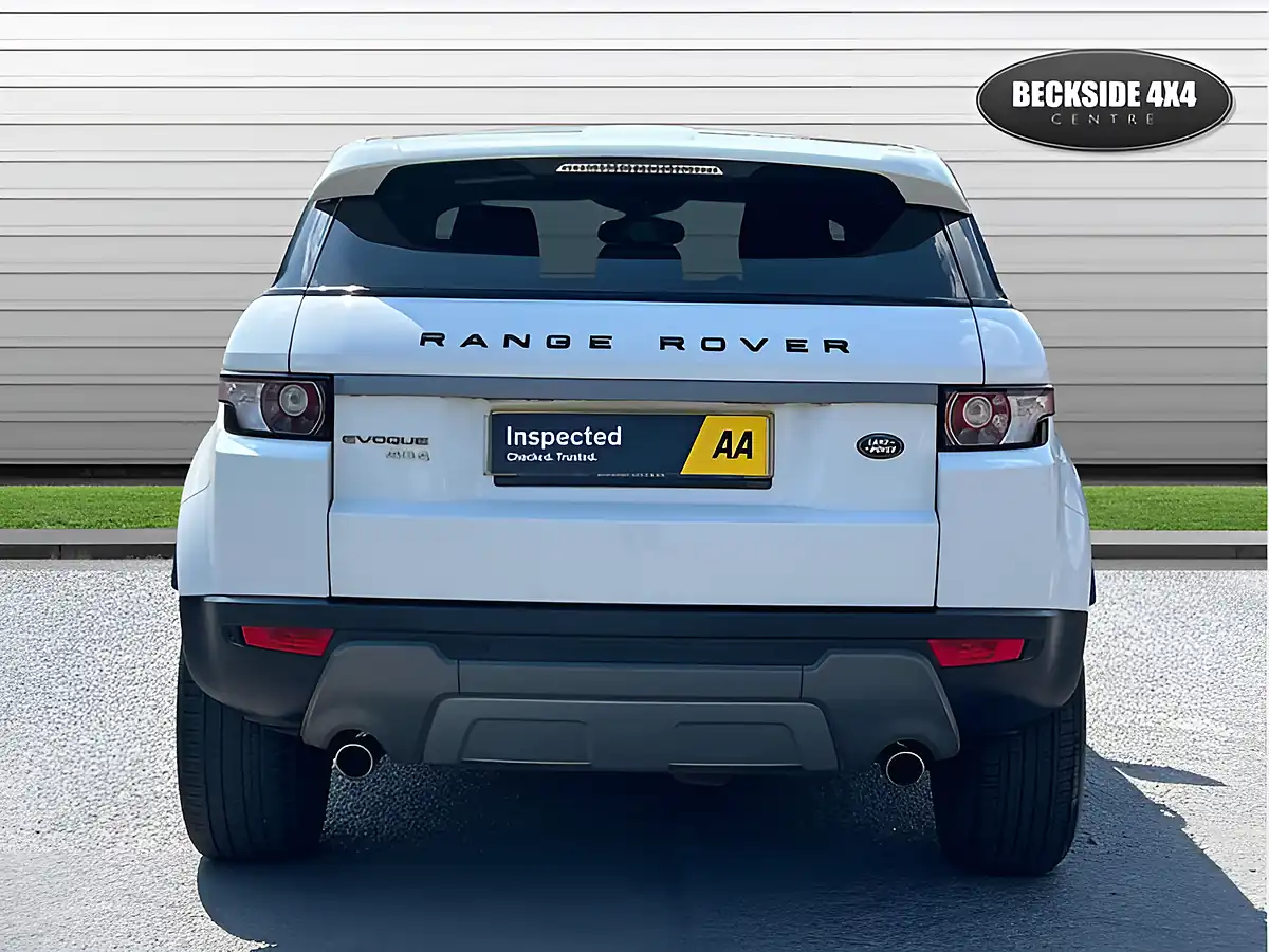 Used 2013 Land Rover Range Rover Evoque Pure Tech Fuji White - Interior and Exterior details 9