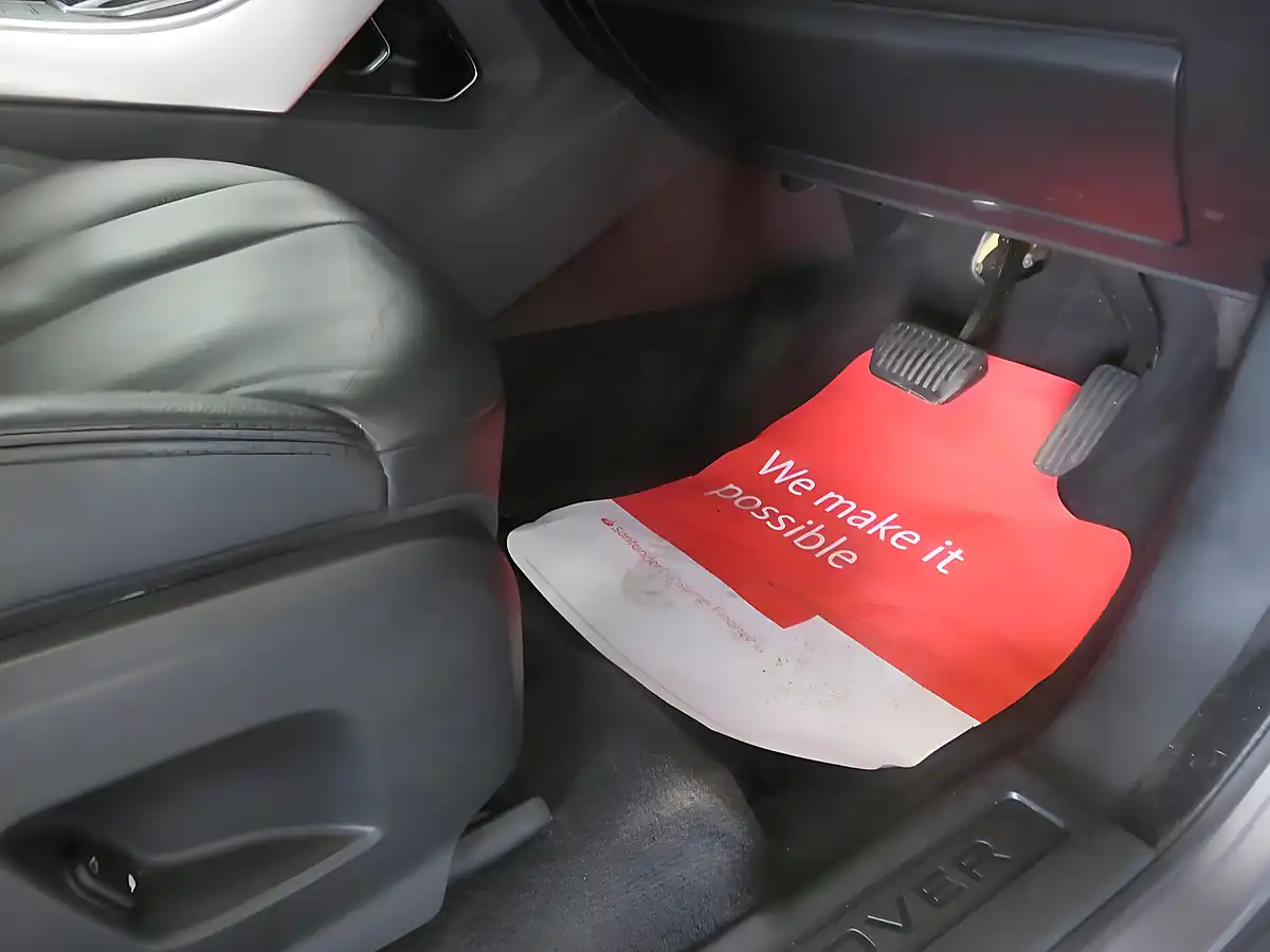 Used 2013 Land Rover Range Rover Evoque Pure Tech Grey - Interior and Exterior details 18
