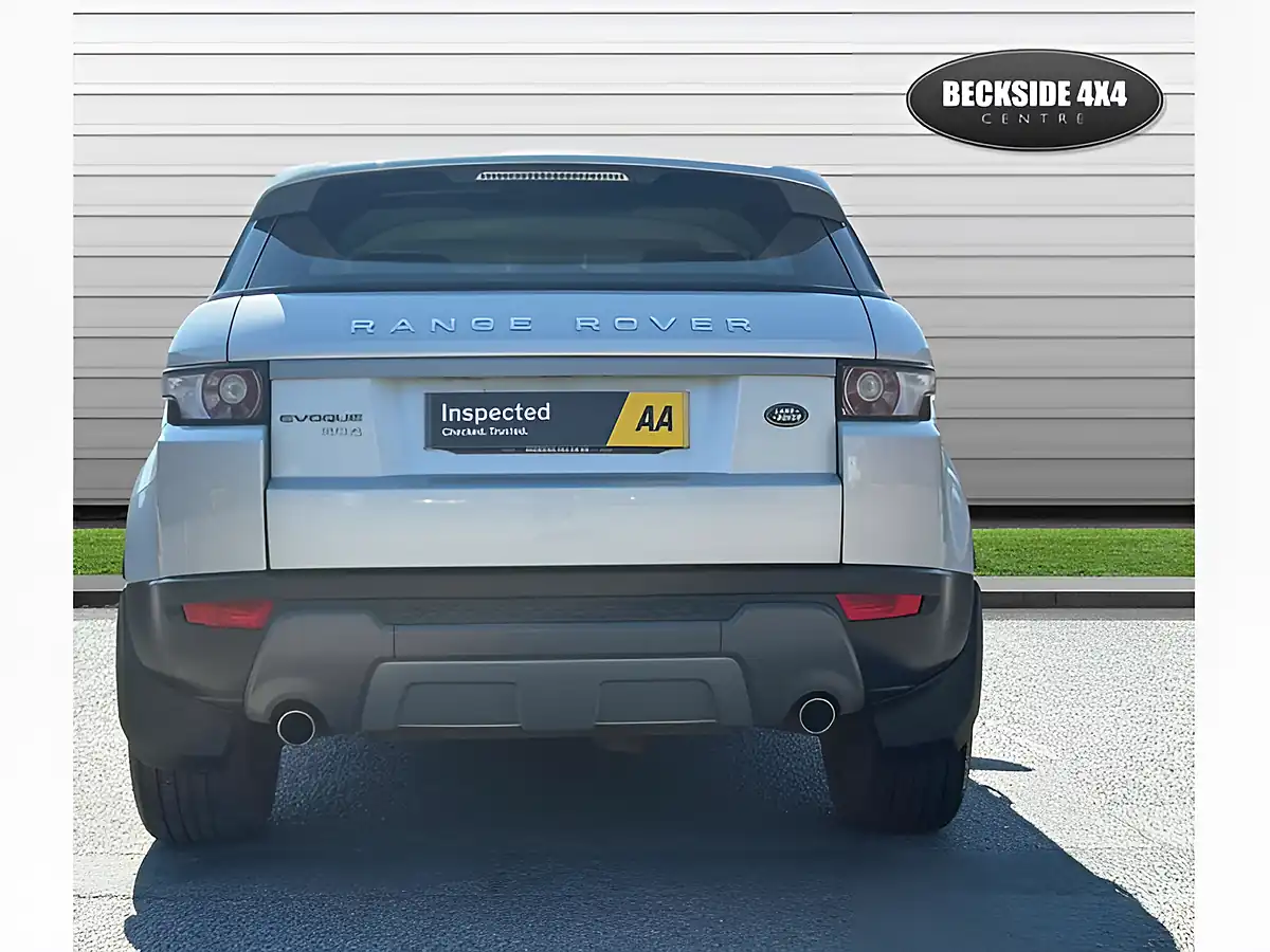 Used 2013 Land Rover Range Rover Evoque Pure Tech Indus Silver - Interior and Exterior details 9