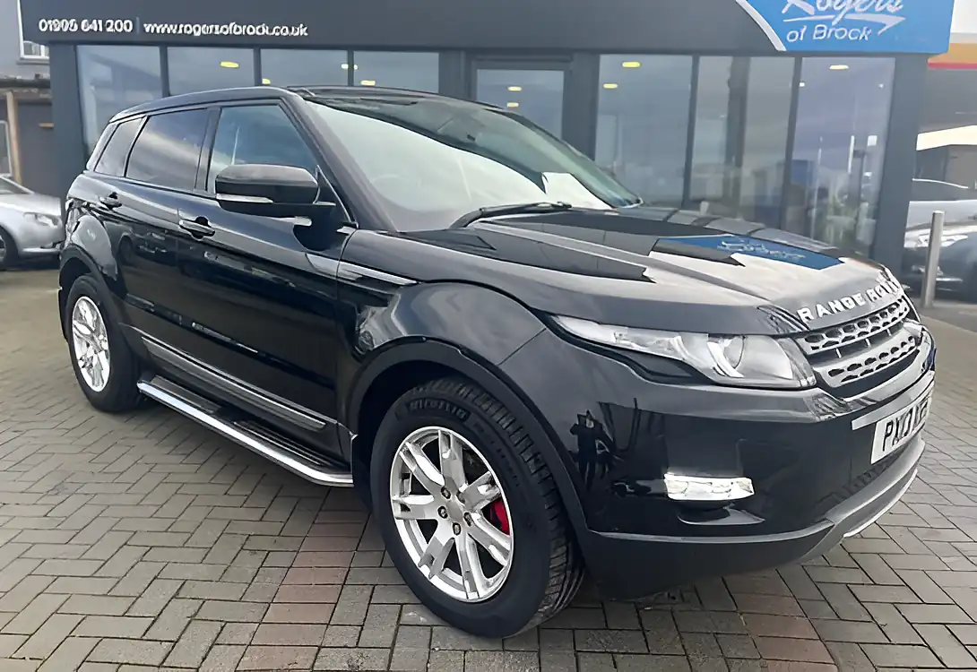 Used 2013 Land Rover Range Rover Evoque Pure Tech Santorini Black - Interior and Exterior details 4