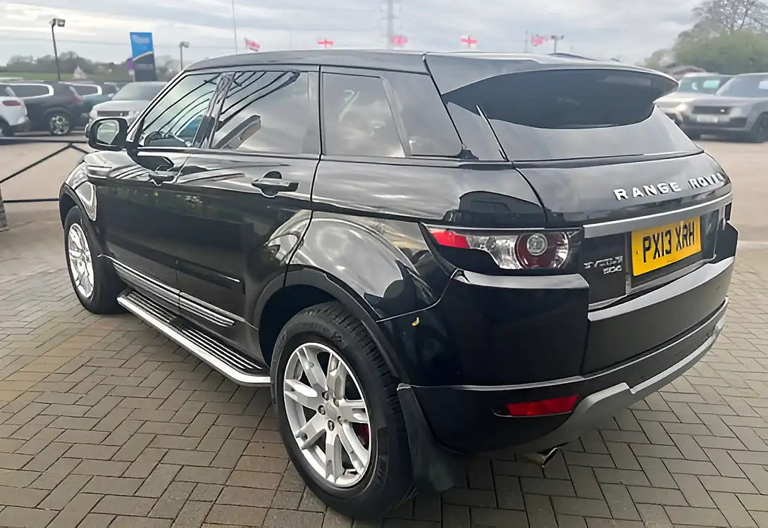 Used 2013 Land Rover Range Rover Evoque Pure Tech Santorini Black - Interior and Exterior details 8