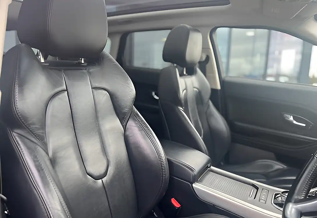 Used 2013 Land Rover Range Rover Evoque Pure Tech Santorini Black - Interior and Exterior details 11
