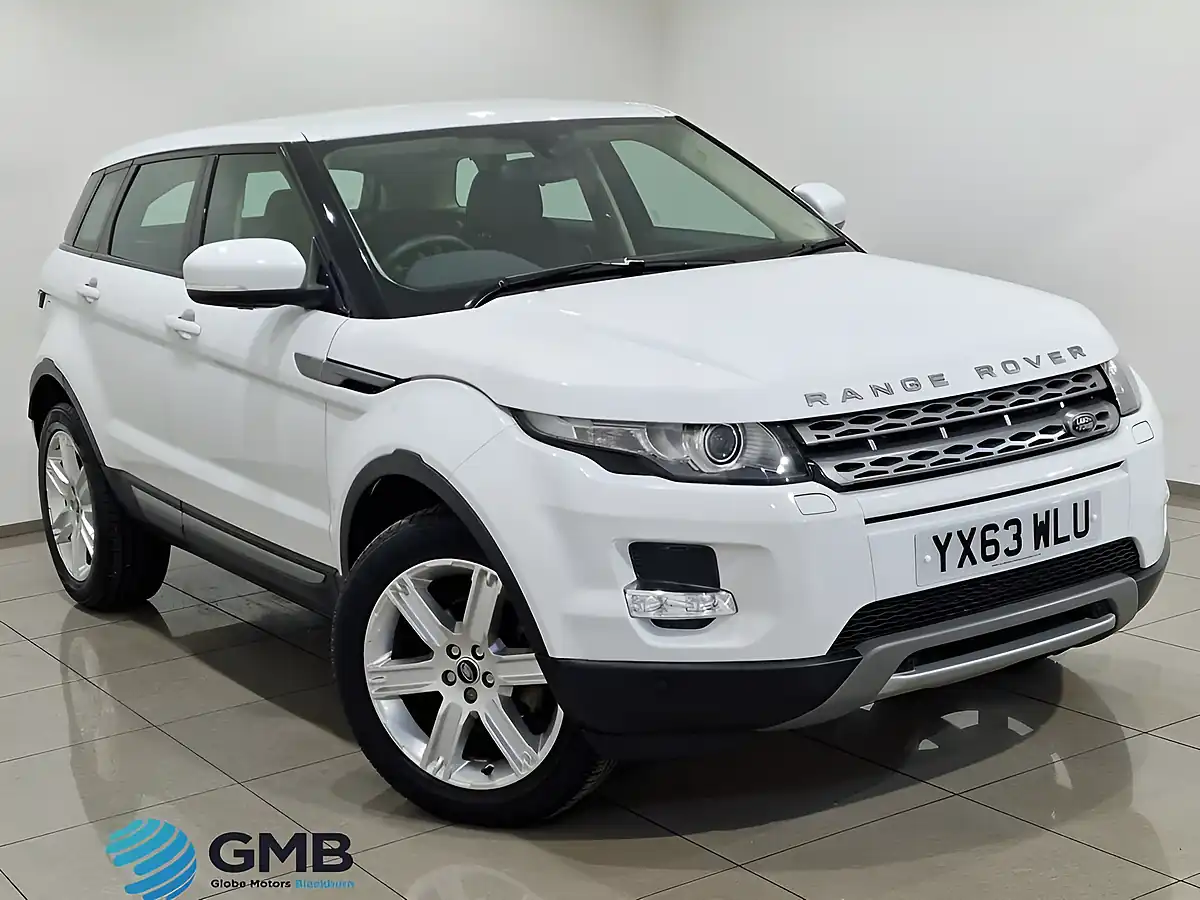 Used 2013 Land Rover Range Rover Evoque Pure Tech White - Front View