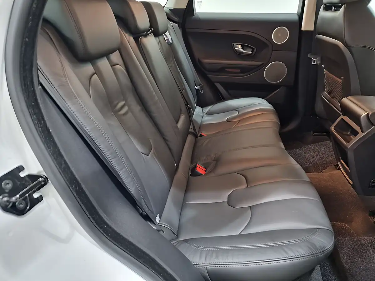 Used 2013 Land Rover Range Rover Evoque Pure Tech White - Interior and Exterior details 14