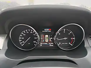 Used 2013 Land Rover Range Rover Evoque Pure Tech White - Interior and Exterior details 14
