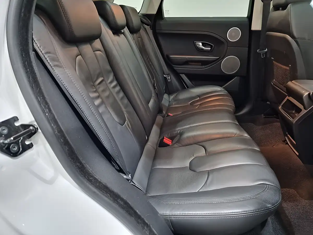 Used 2013 Land Rover Range Rover Evoque Pure Tech White - Interior and Exterior details 12