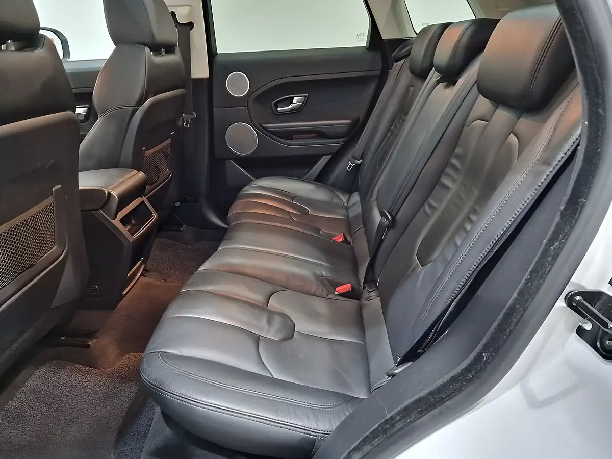 Used 2013 Land Rover Range Rover Evoque Pure Tech White - Interior and Exterior details 19