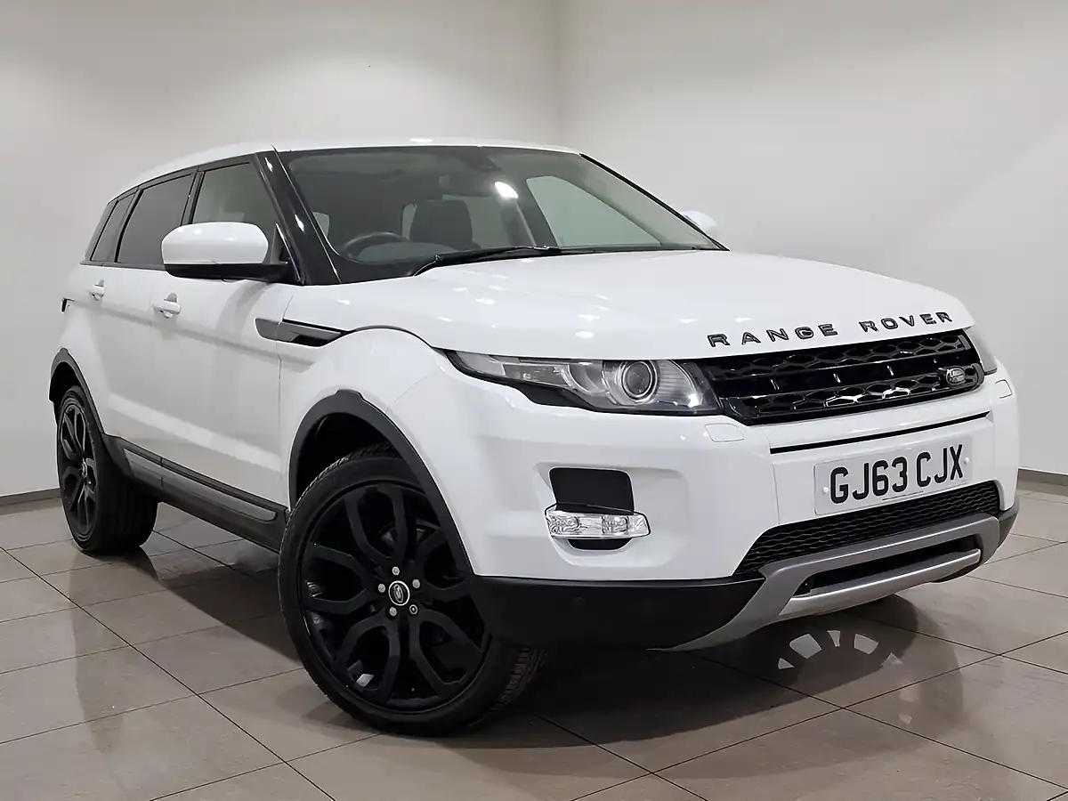 Used 2013 Land Rover Range Rover Evoque Pure Tech White - Interior and Exterior details 7