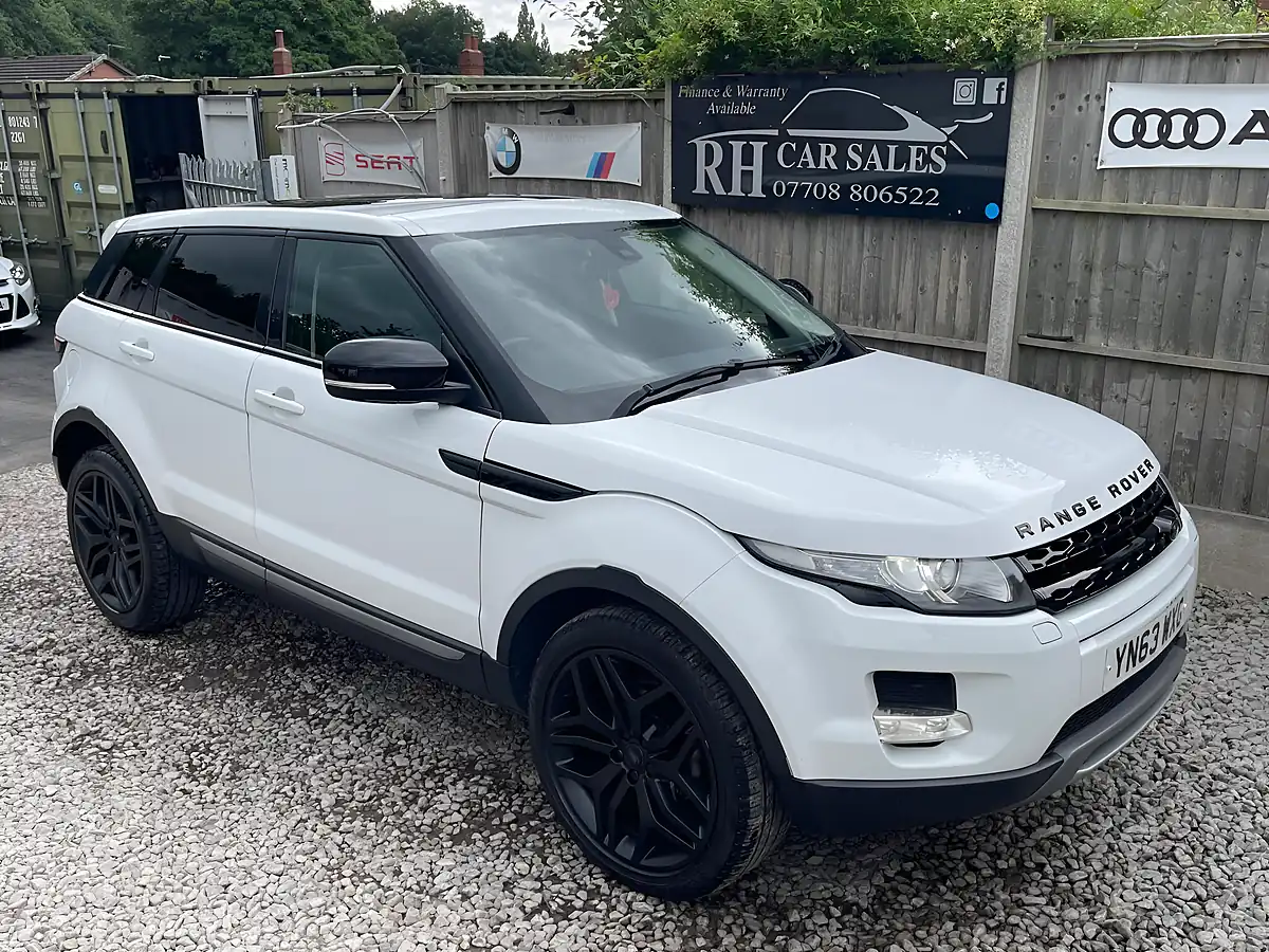 Used 2013 Land Rover Range Rover Evoque Pure White - Interior and Exterior details 2