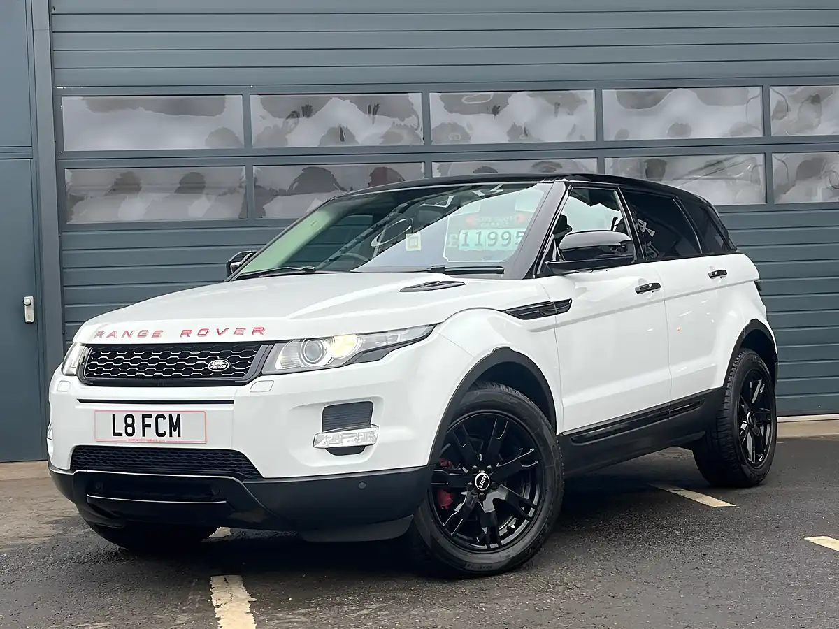 Used 2013 Land Rover Range Rover Evoque Pure White - Interior and Exterior details 5