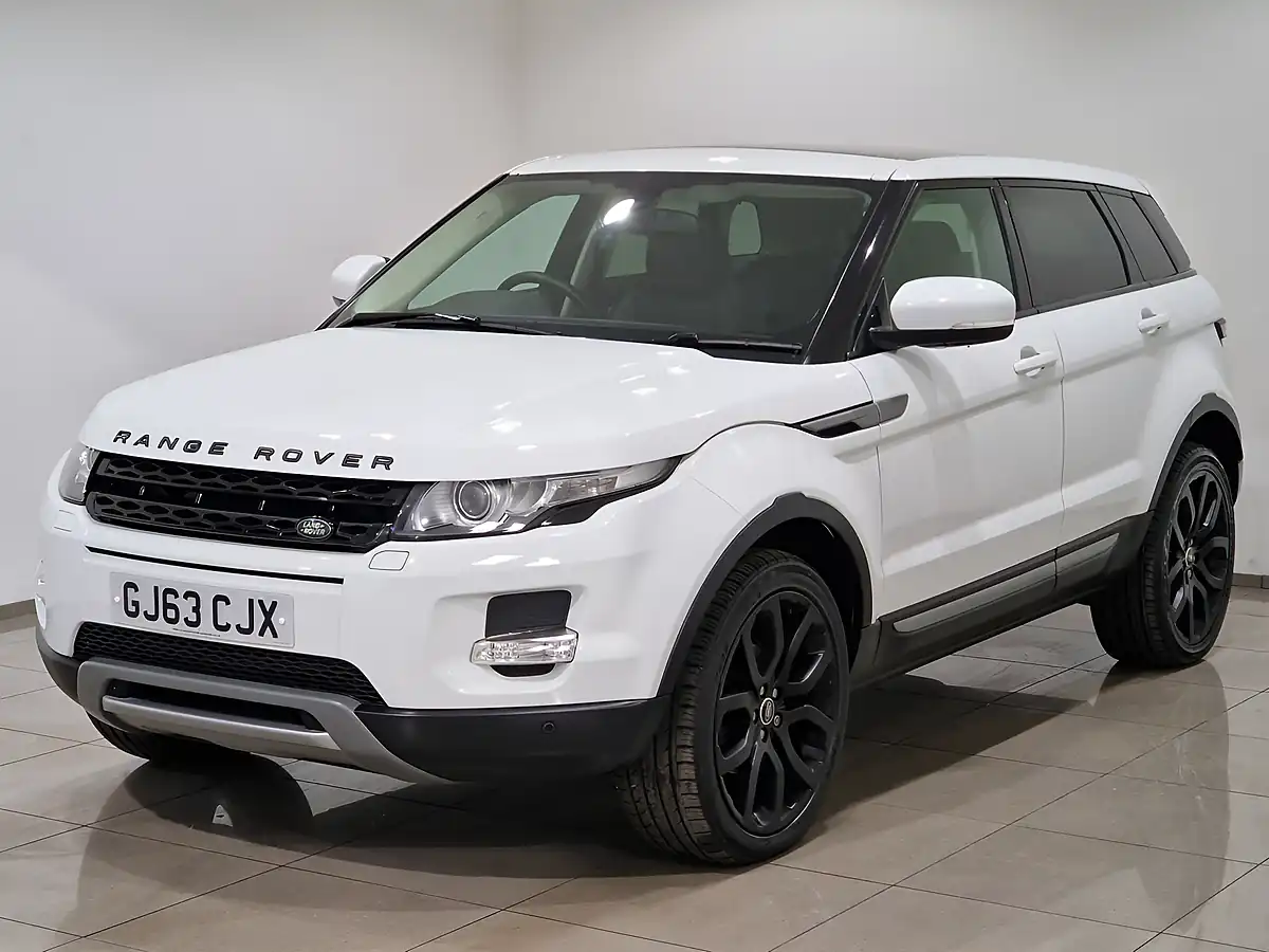 Used 2013 Land Rover Range Rover Evoque Pure White - Interior and Exterior details 3