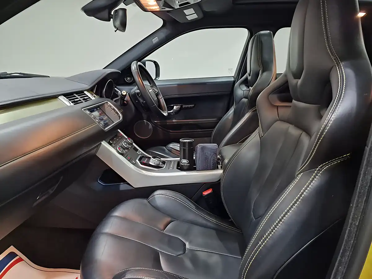 Used 2013 Land Rover Range Rover Evoque Special Edition Sicilian Yellow - Interior and Exterior details 20
