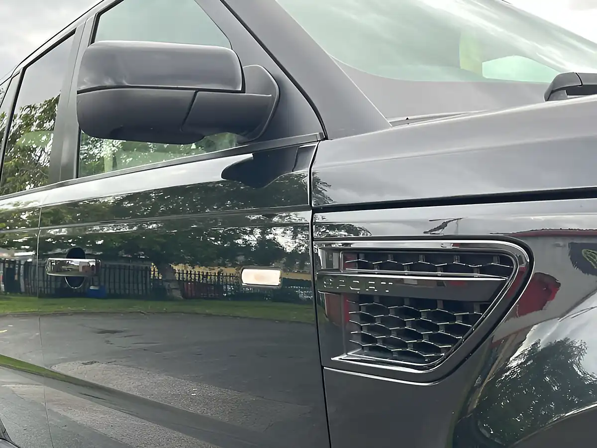 Used 2013 Land Rover Range Rover Sport Hse Black Black - Interior and Exterior details 15