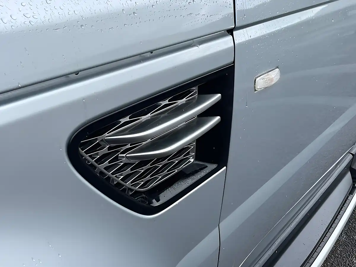 Used 2013 Land Rover Range Rover Sport Hse Black Indus Silver - Interior and Exterior details 12
