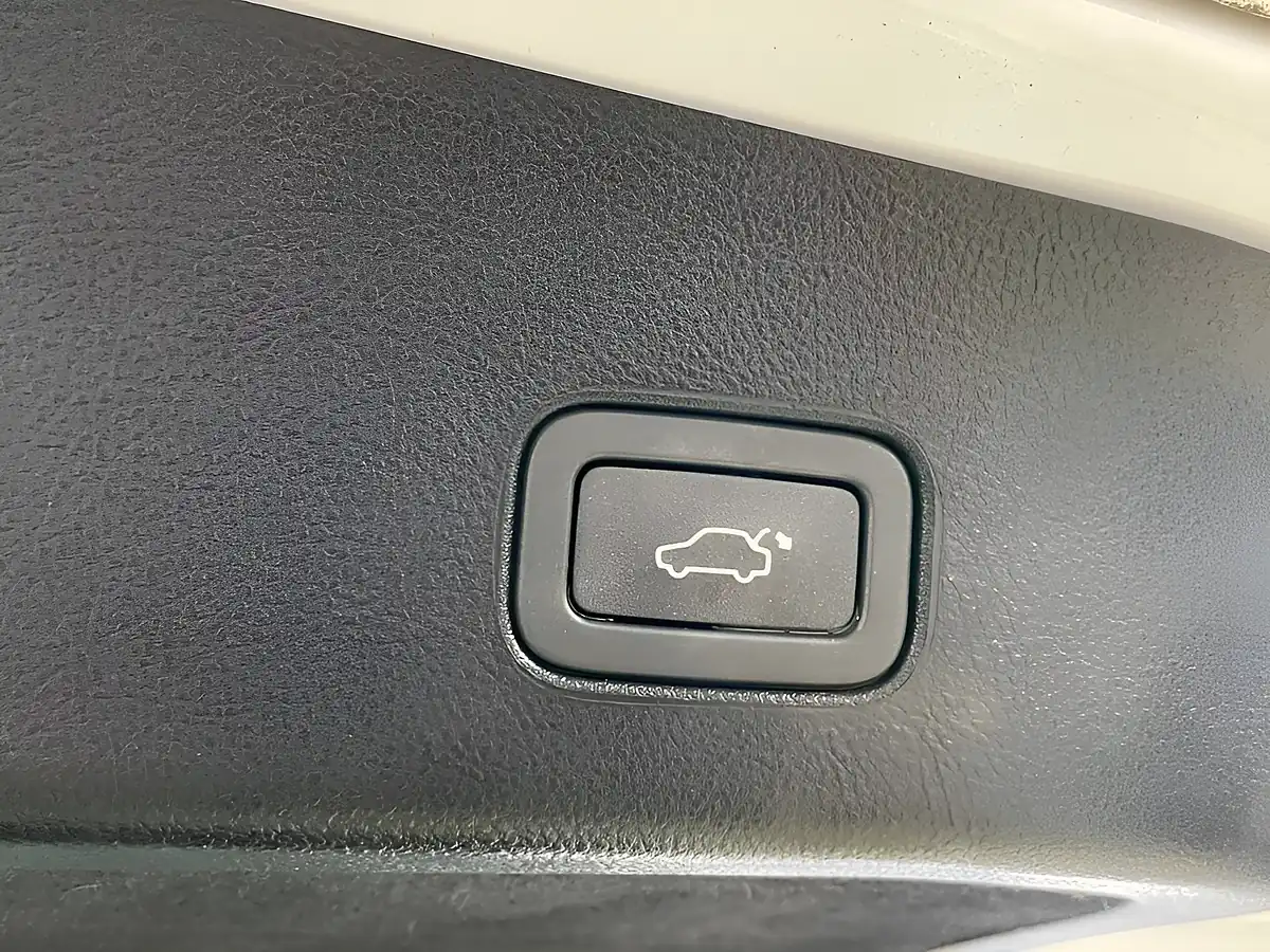 Used 2013 Land Rover Range Rover Sport Hse Black White - Interior and Exterior details 12