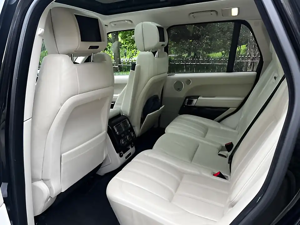 Used 2013 Land Rover Range Rover Vogue Black - Interior and Exterior details 19