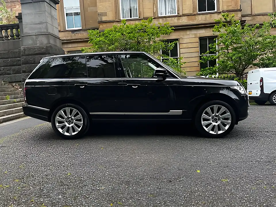 Used 2013 Land Rover Range Rover Vogue Black - Interior and Exterior details 6