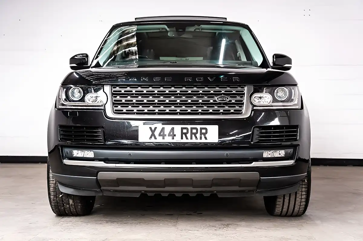 Used 2013 Land Rover Range Rover Vogue Black - Interior and Exterior details 2