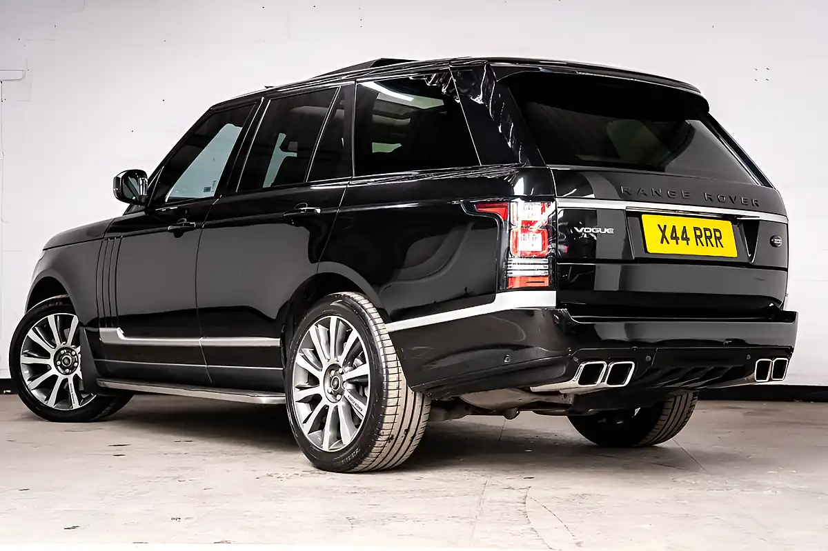 Used 2013 Land Rover Range Rover Vogue Black - Interior and Exterior details 3