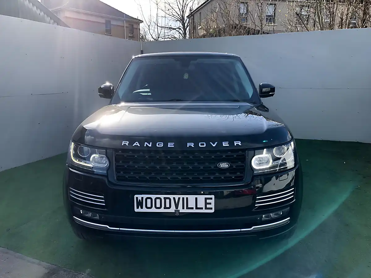 Used 2013 Land Rover Range Rover Vogue Se Black - Interior and Exterior details 3