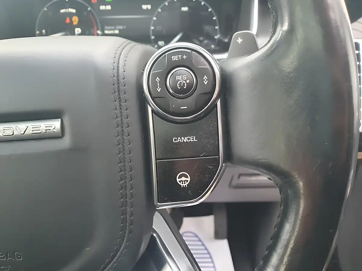 Used 2013 Land Rover Range Rover Vogue Se Black - Interior and Exterior details 13