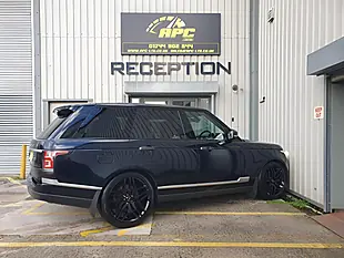 Used 2013 Land Rover Range Rover Vogue Se Black - Interior and Exterior details 9