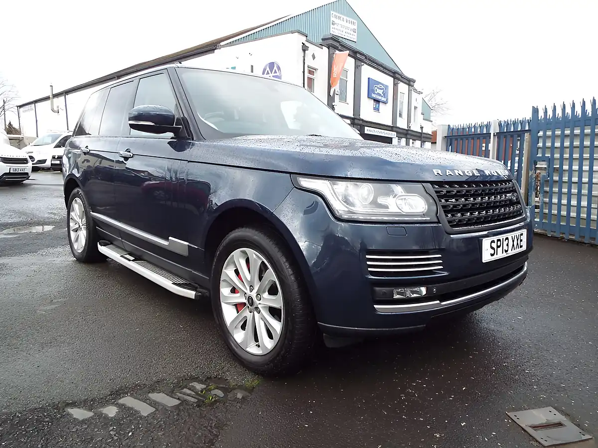 Used 2013 Land Rover Range Rover Vogue Se Blue - Interior and Exterior details 3