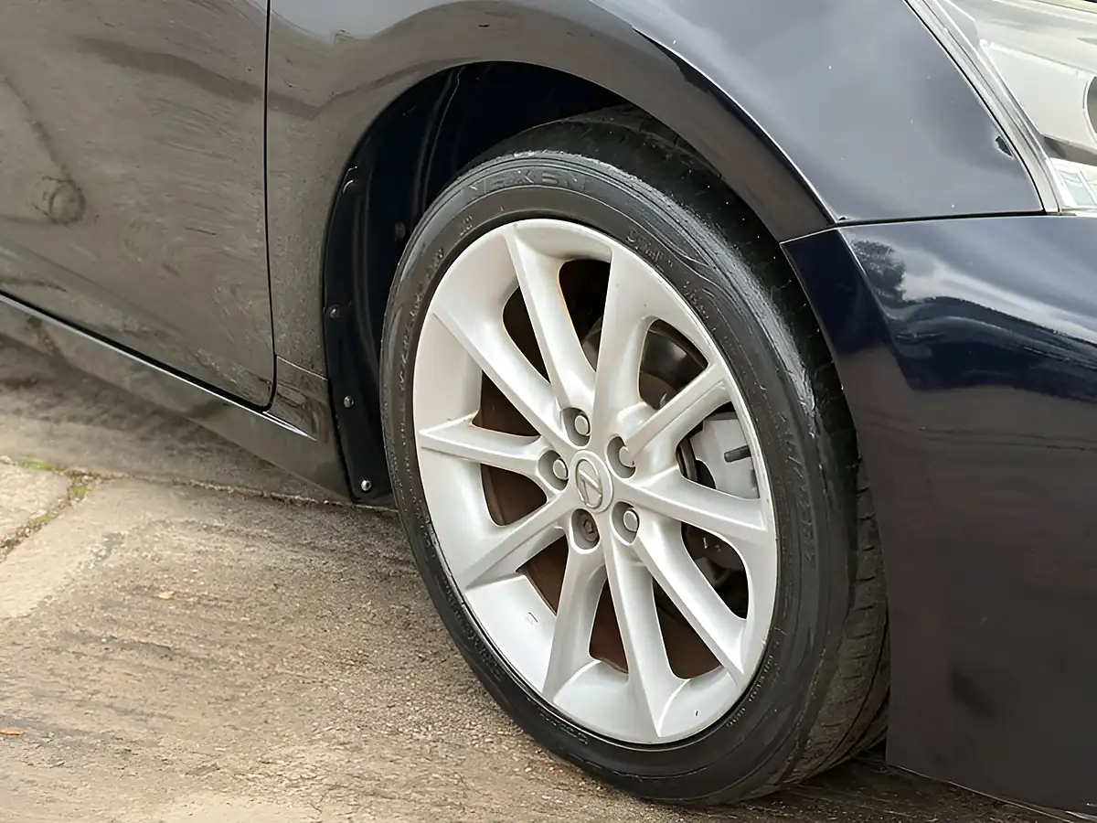 Used 2013 Lexus Ct Luxury Obsidian Black - Interior and Exterior details 5