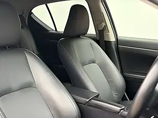 Used 2013 Lexus Ct Luxury Obsidian Black - Interior and Exterior details 8