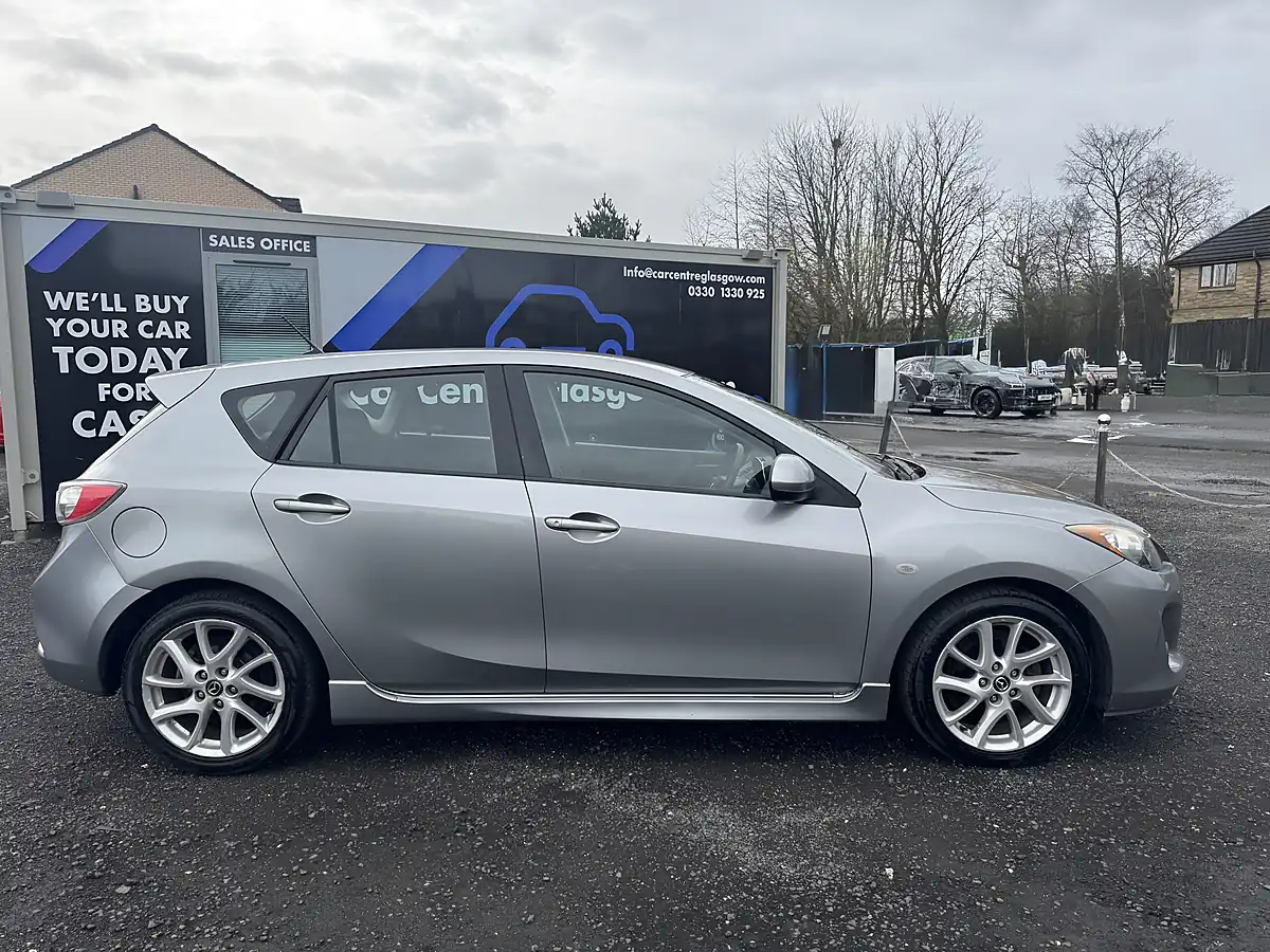 Used 2013 Mazda 3 Tamura Grey - Interior and Exterior details 5