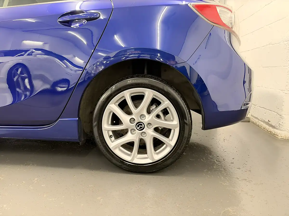 Used 2013 Mazda 3 Tamura Indigo Lights - Interior and Exterior details 14