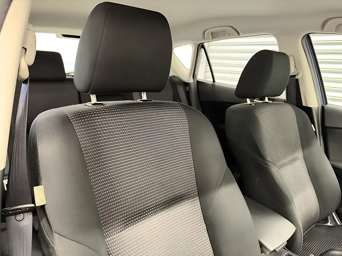 Used 2013 Mazda 3 Tamura Indigo Lights - Interior and Exterior details 15