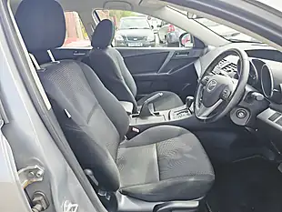 Used 2013 Mazda 3 Tamura Silver - Interior and Exterior details 9