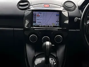 Used 2013 Mazda Mazda2 Grey - Interior and Exterior details 17