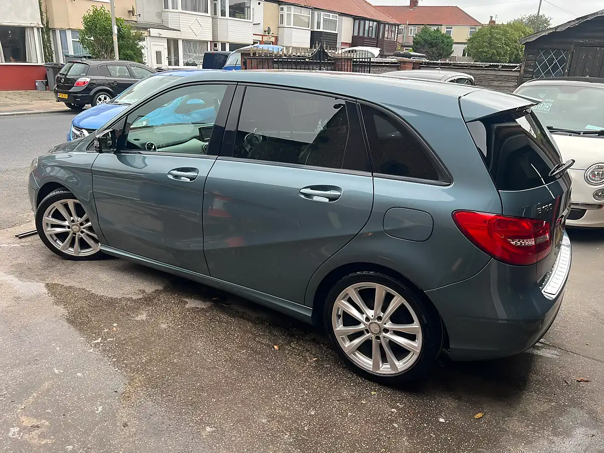 Used 2013 Mercedes B-Class Sport Aqua Blue Metallic - Interior and Exterior details 3