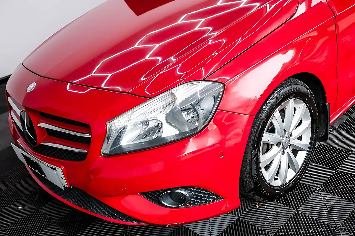 Used 2013 Mercedes-Benz a Class Se Red - Interior and Exterior details 11