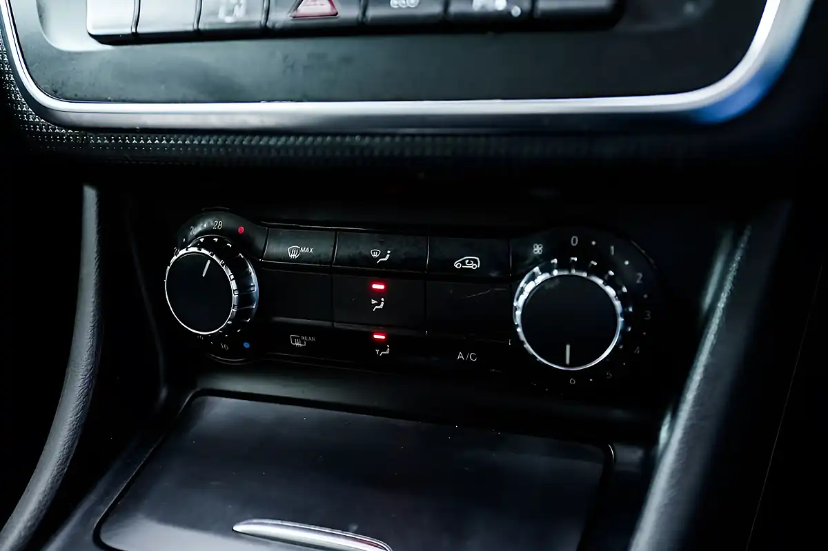 Used 2013 Mercedes-Benz a Class Se Red - Interior and Exterior details 18