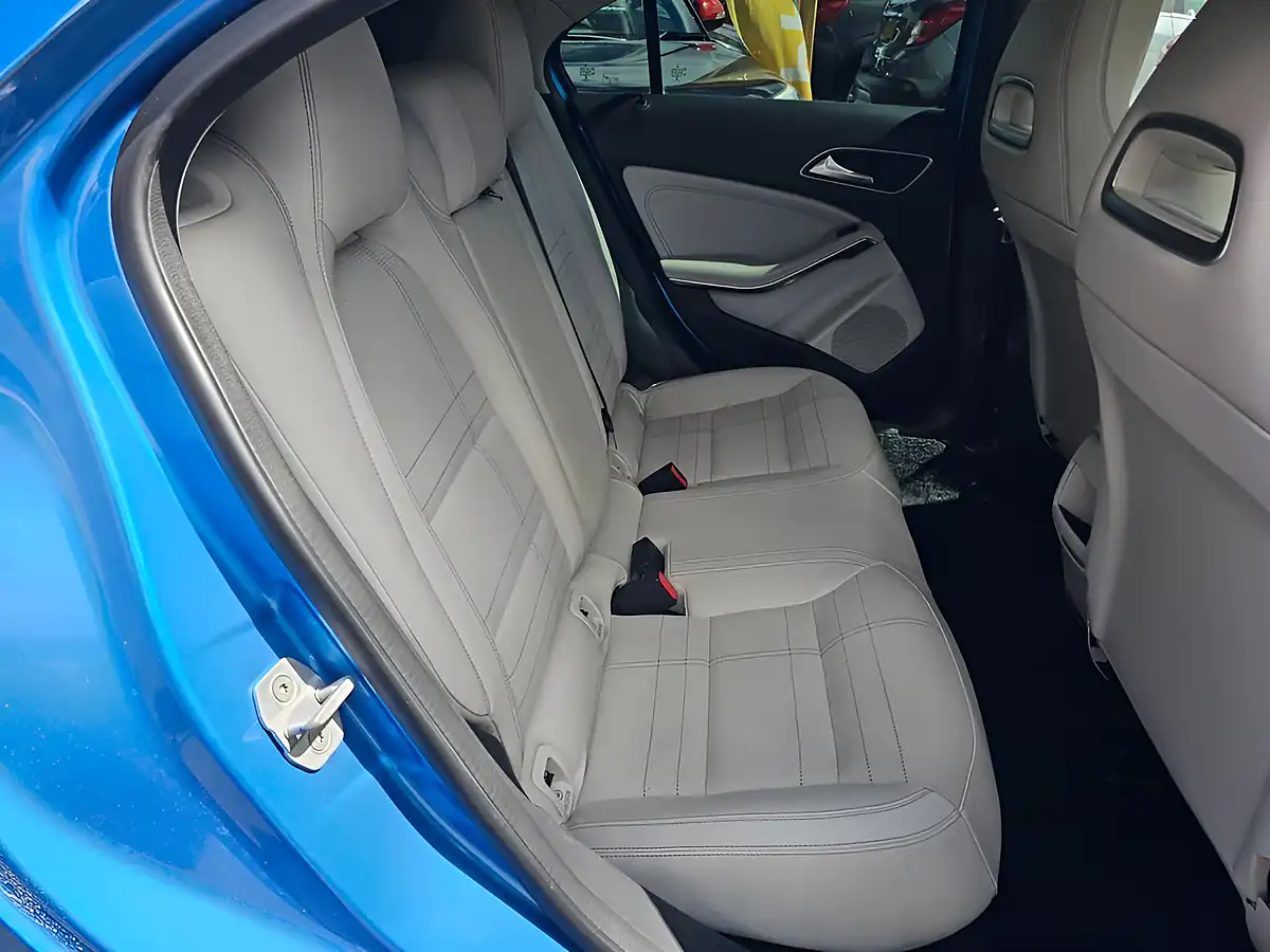 Used 2013 Mercedes-Benz a Class Sport Blue - Interior and Exterior details 4