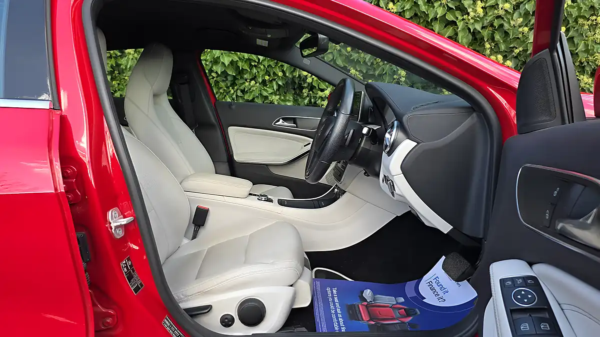 Used 2013 Mercedes-Benz a-Class Sport Red - Interior and Exterior details 9