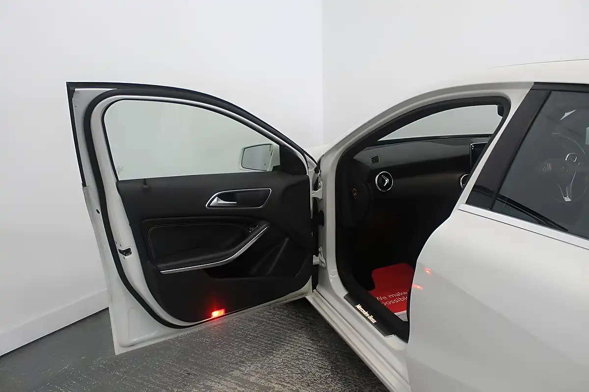 Used 2013 Mercedes-Benz a Class Sport White - Interior and Exterior details 12