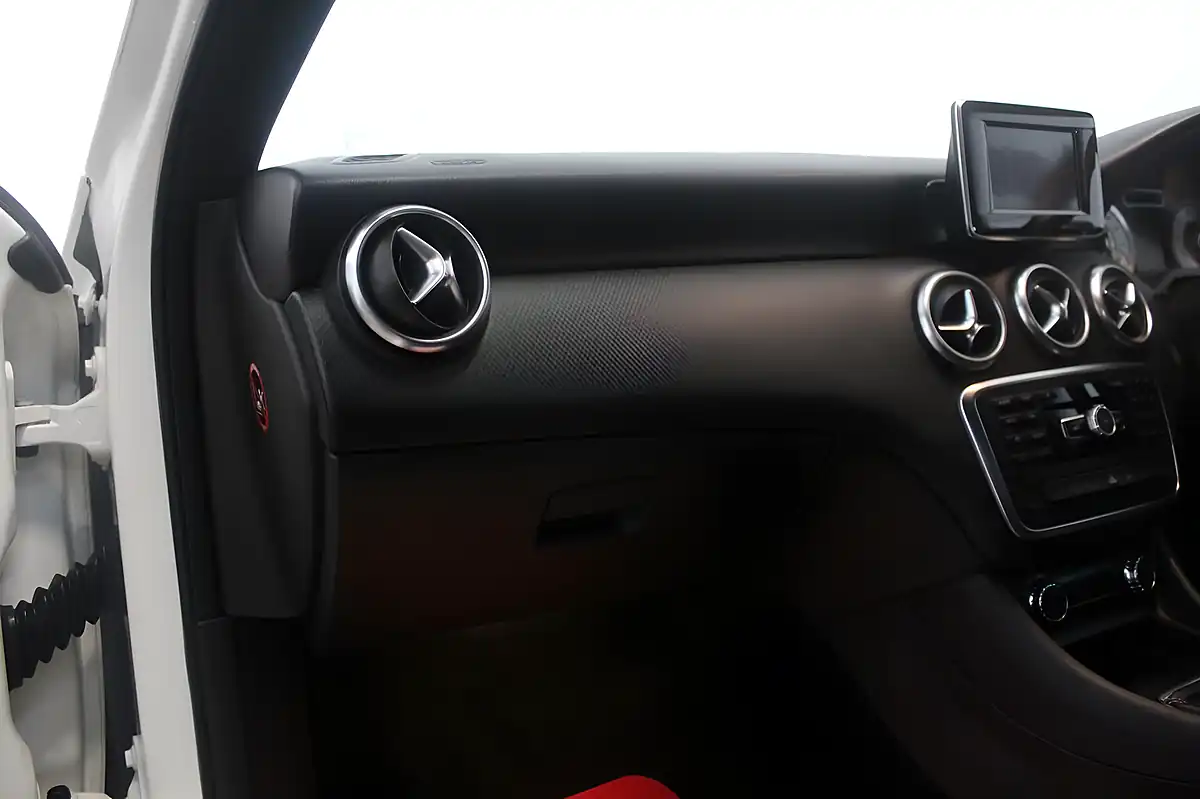 Used 2013 Mercedes-Benz a Class Sport White - Interior and Exterior details 13