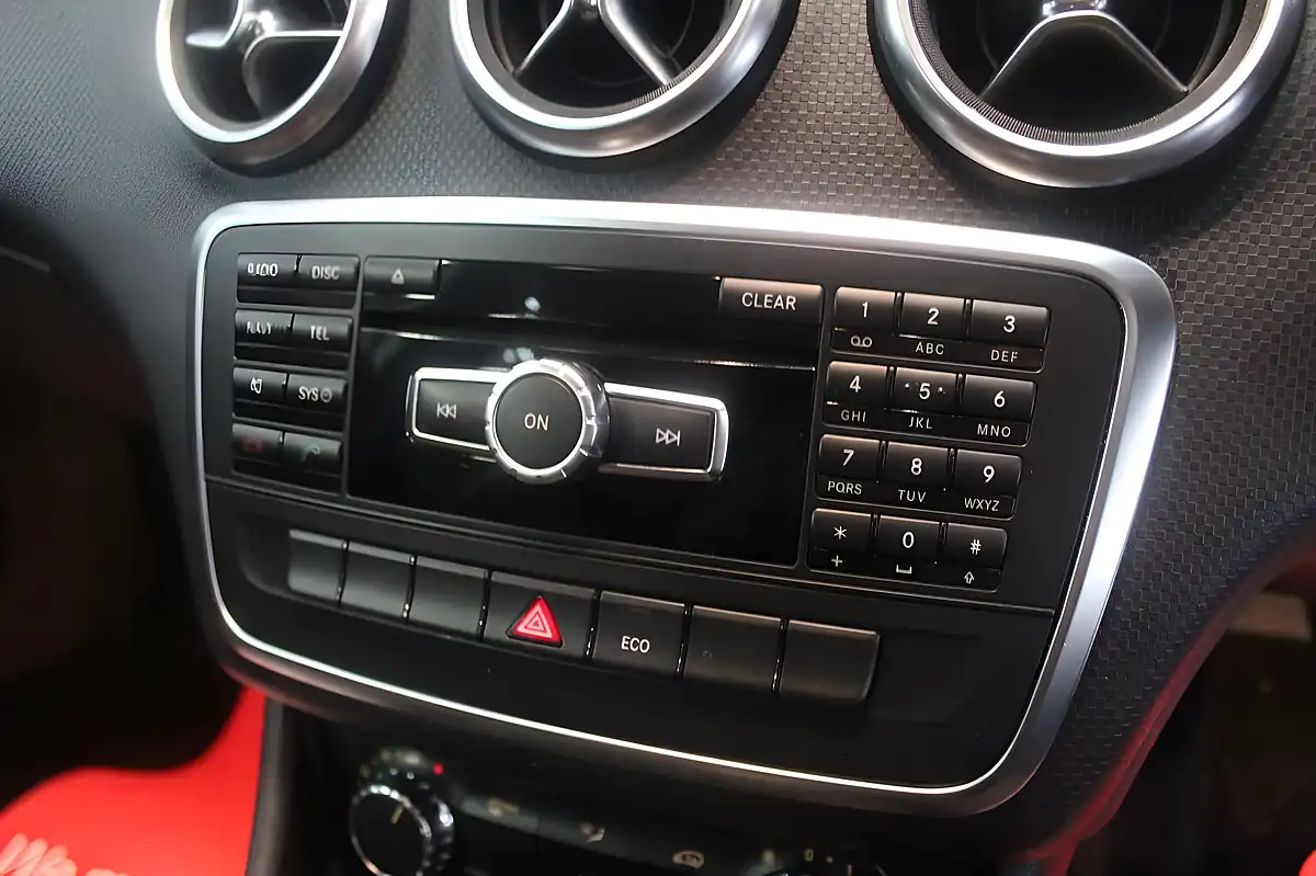 Used 2013 Mercedes-Benz a Class Sport White - Interior and Exterior details 14