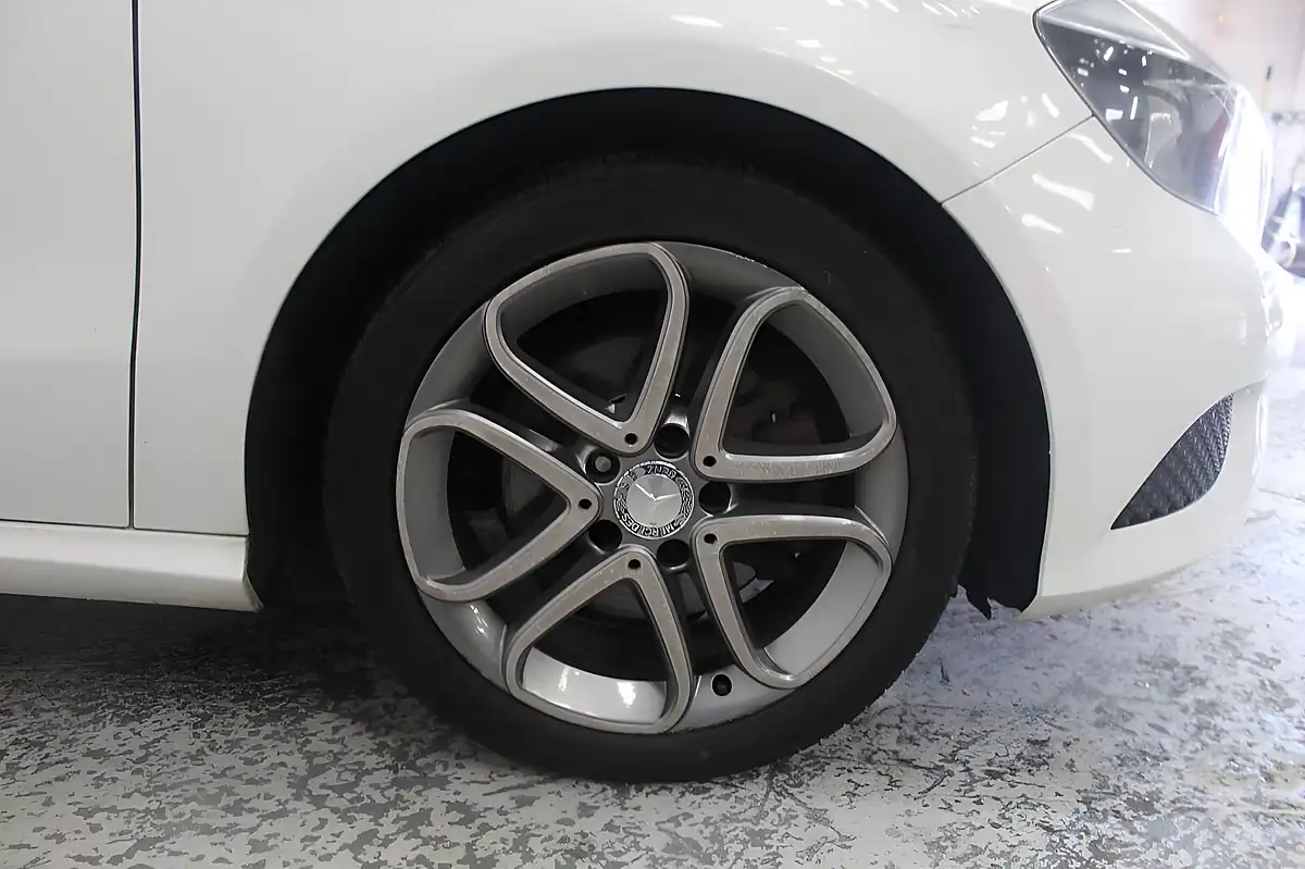 Used 2013 Mercedes-Benz a Class Sport White - Interior and Exterior details 19