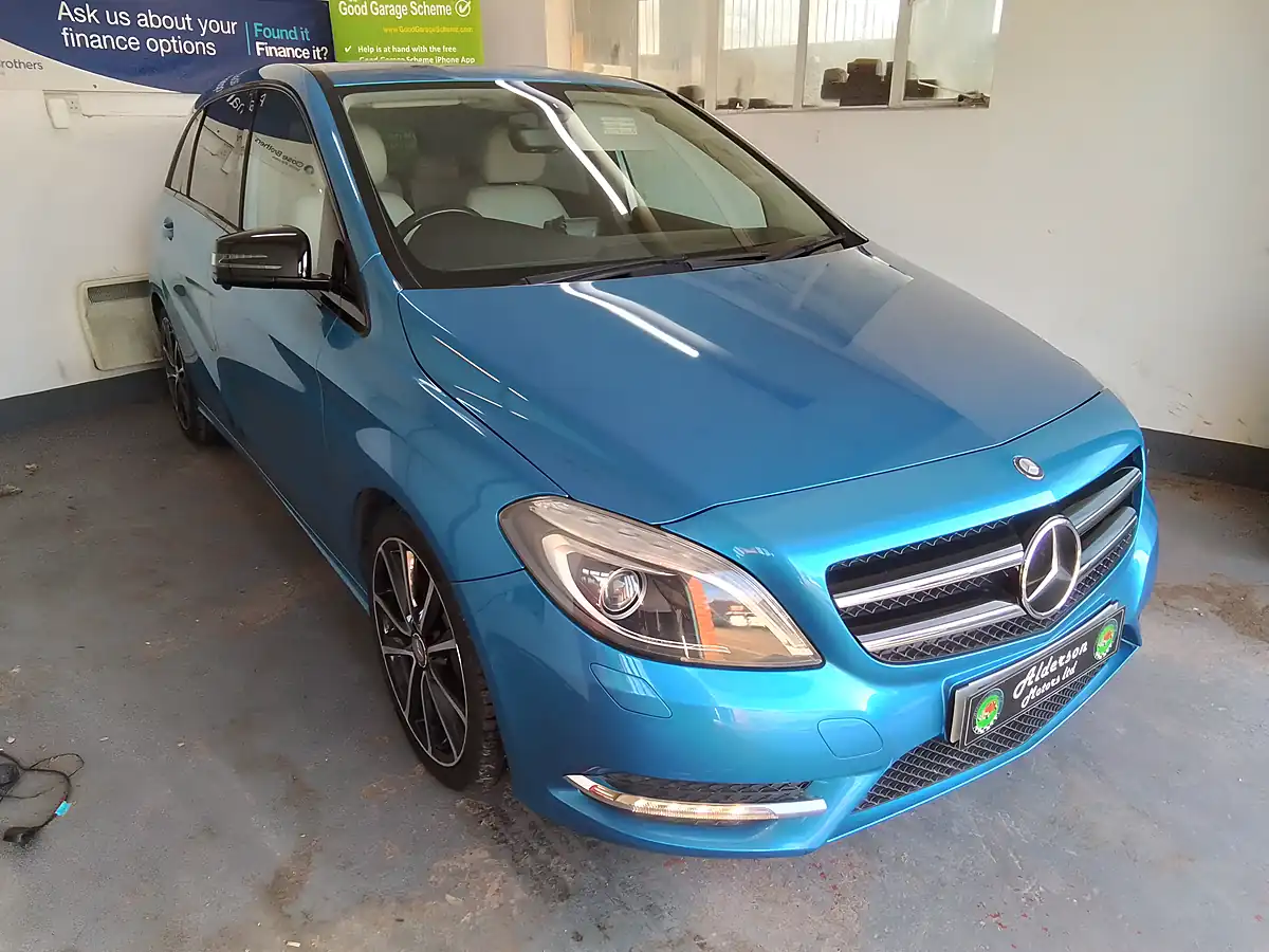 Used 2013 Mercedes-Benz B Class Blueefficiency Sport Blue - Interior and Exterior details 3