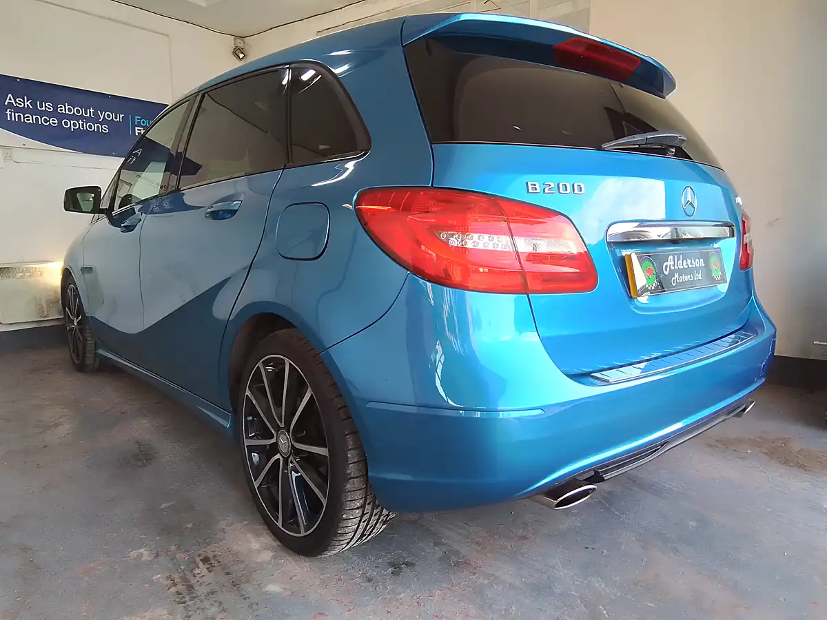 Used 2013 Mercedes-Benz B Class Blueefficiency Sport Blue - Interior and Exterior details 8