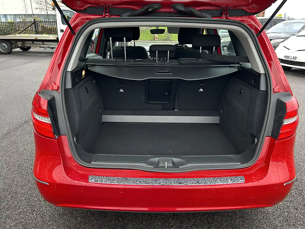 Used 2013 Mercedes-Benz B-Class - Interior and Exterior details 15