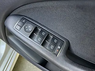 Used 2013 Mercedes-Benz B Class Se Silver - Interior and Exterior details 12