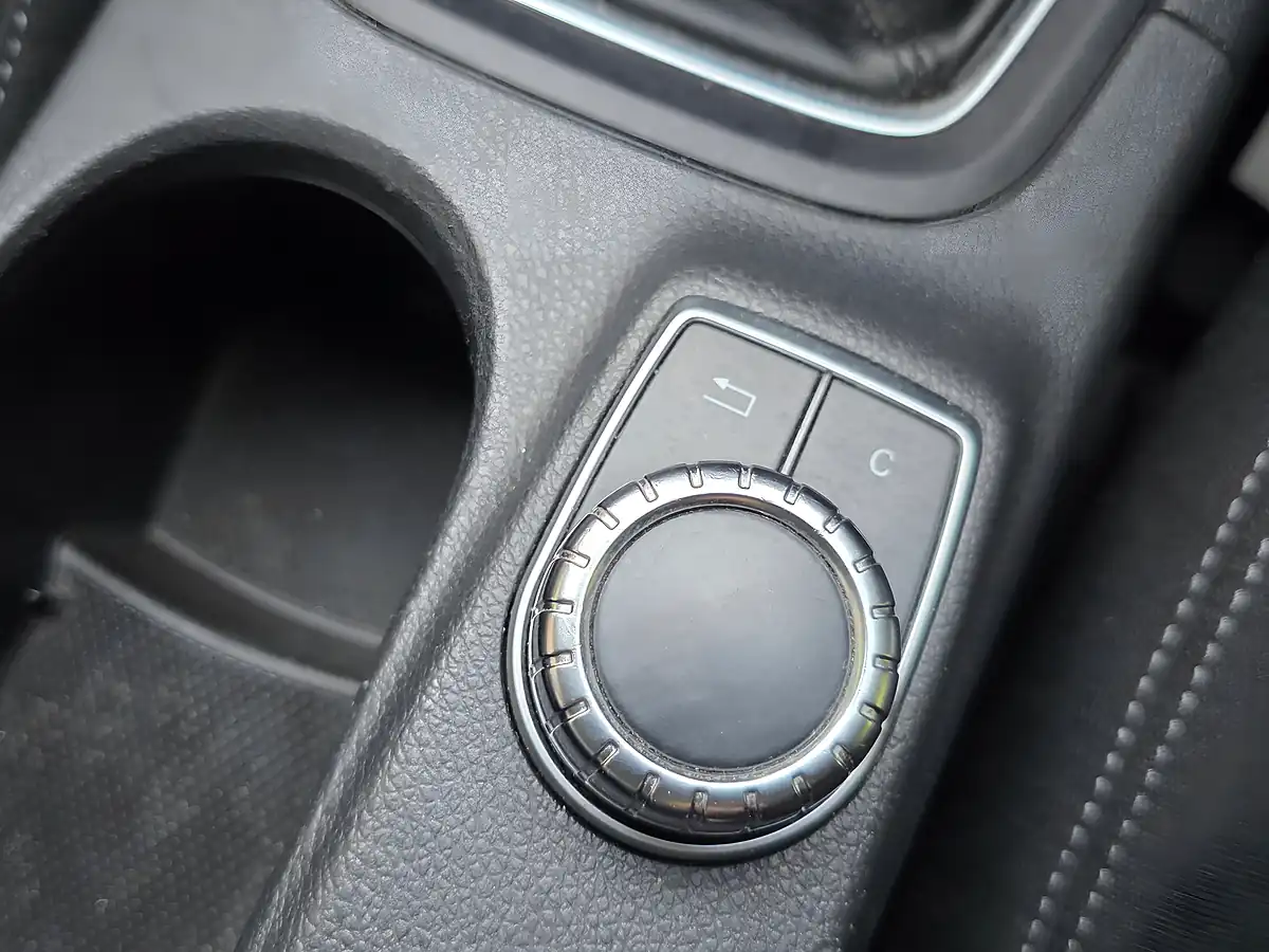 Used 2013 Mercedes-Benz B Class Se Silver - Interior and Exterior details 15