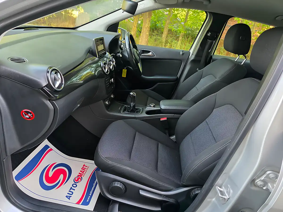Used 2013 Mercedes-Benz B Class Se Silver - Interior and Exterior details 9