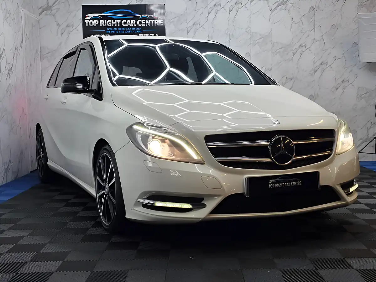 Used 2013 Mercedes-Benz B Class Sport White - Front View